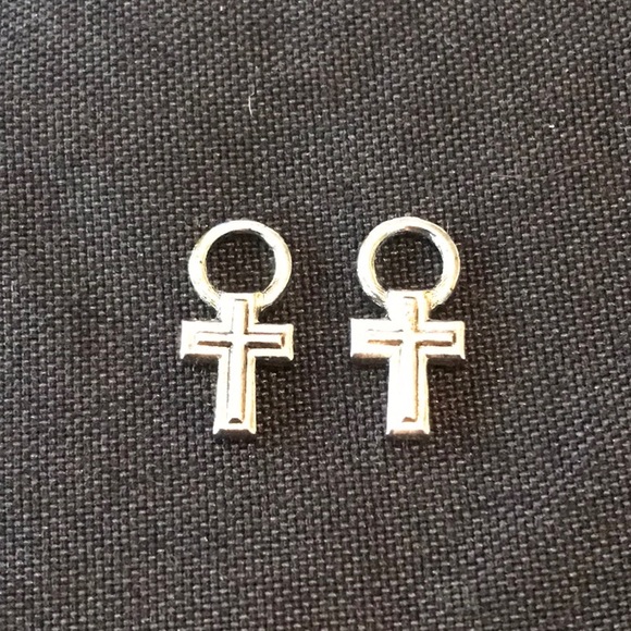 1980’s Cross Charm/Pendant. Silver-tone from Avon. Set of 2! - Picture 2 of 2